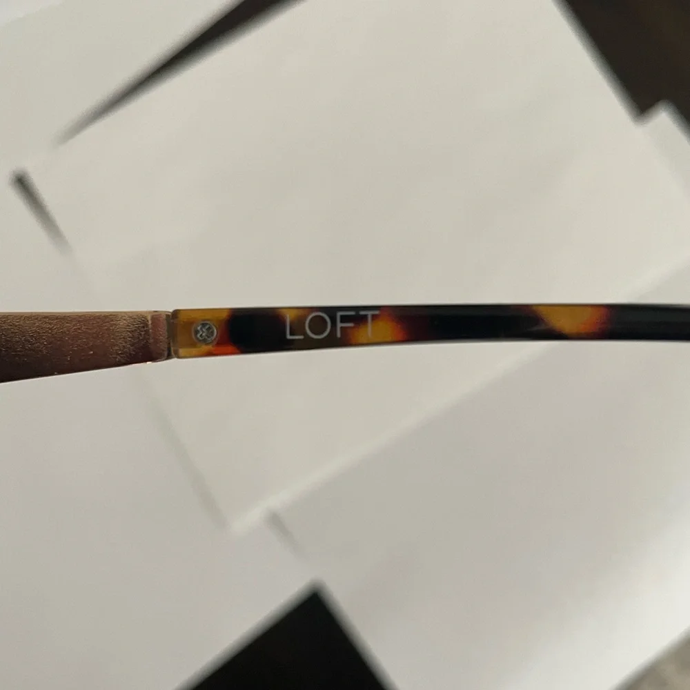 💥SALE💥 NWOT LOFT Tortoise Shell Sunglasses with Gold Detailing on Sides - Picture 7 of 9